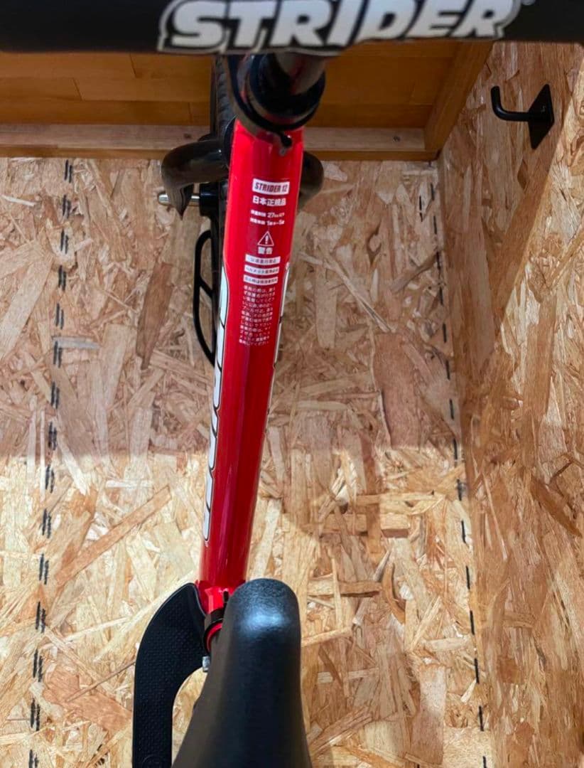 E*i様 美品ストライダー12インチ レッド 赤色 スポーツモデル 日本正規品