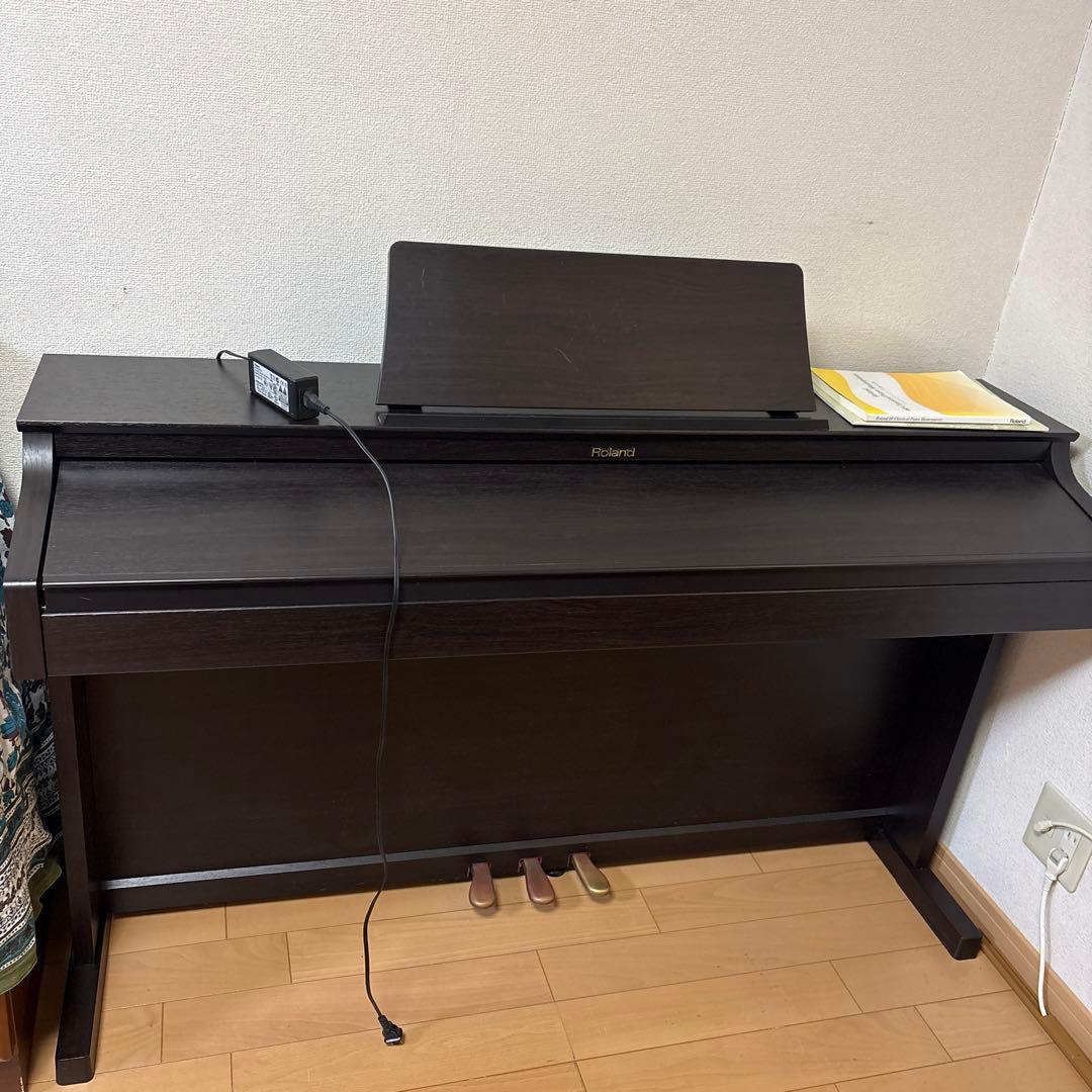 Roland ローランド 電子ピアノ HP302 88鍵 3本ペダル たのメル便