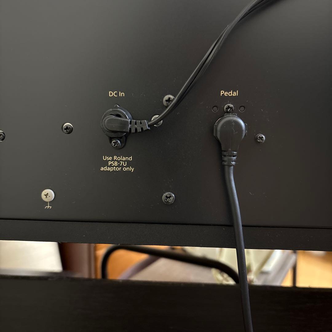 Roland ローランド 電子ピアノ HP302 88鍵 3本ペダル たのメル便