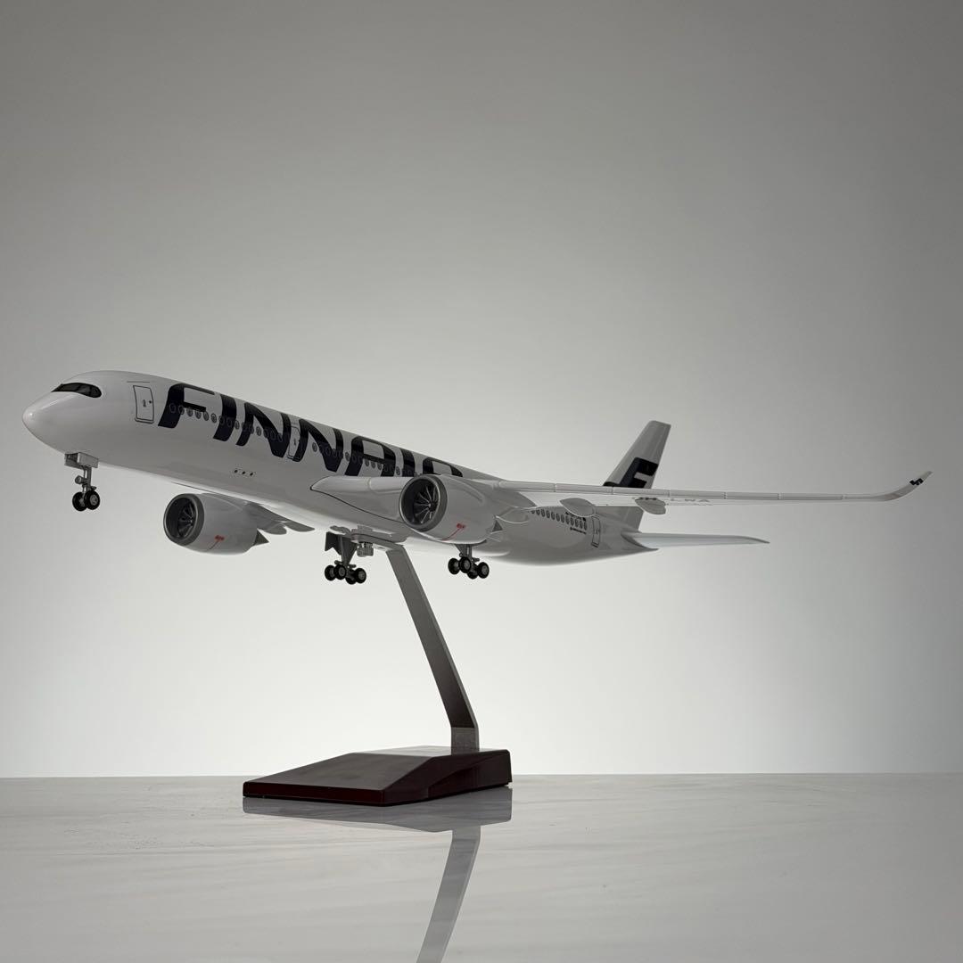 FINNAIR フィンエアー フィンランド航空 飛行機　モデル 模型 スタンド