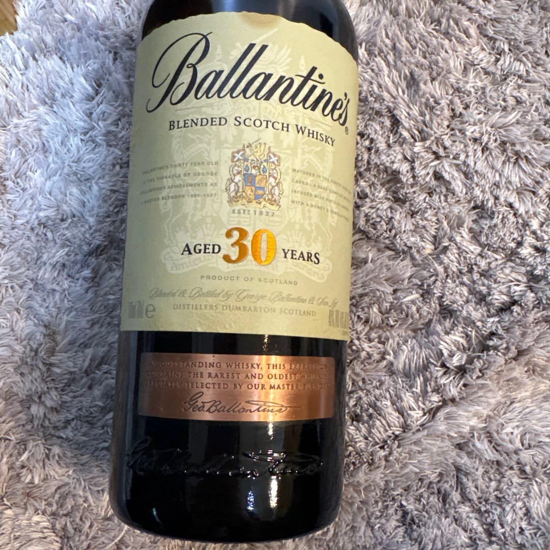 訳あり　新品未開封　バランタイン 30年　レア　木箱　ウイスキー
