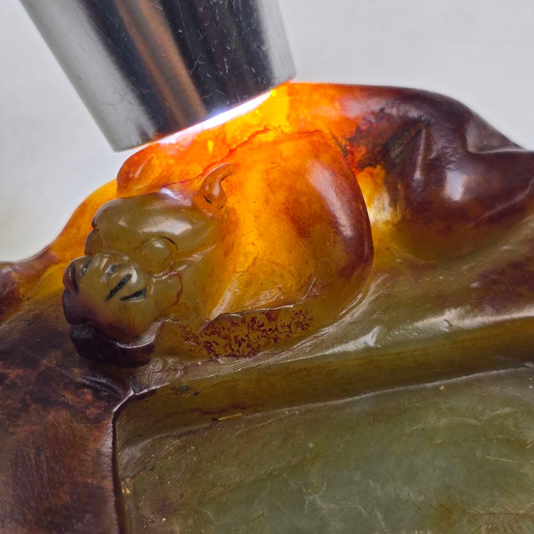 貴重 文房具 本物和田玉 原石 子石 手彫 清代 螭龍紋 筆添 硯 墨池 置物