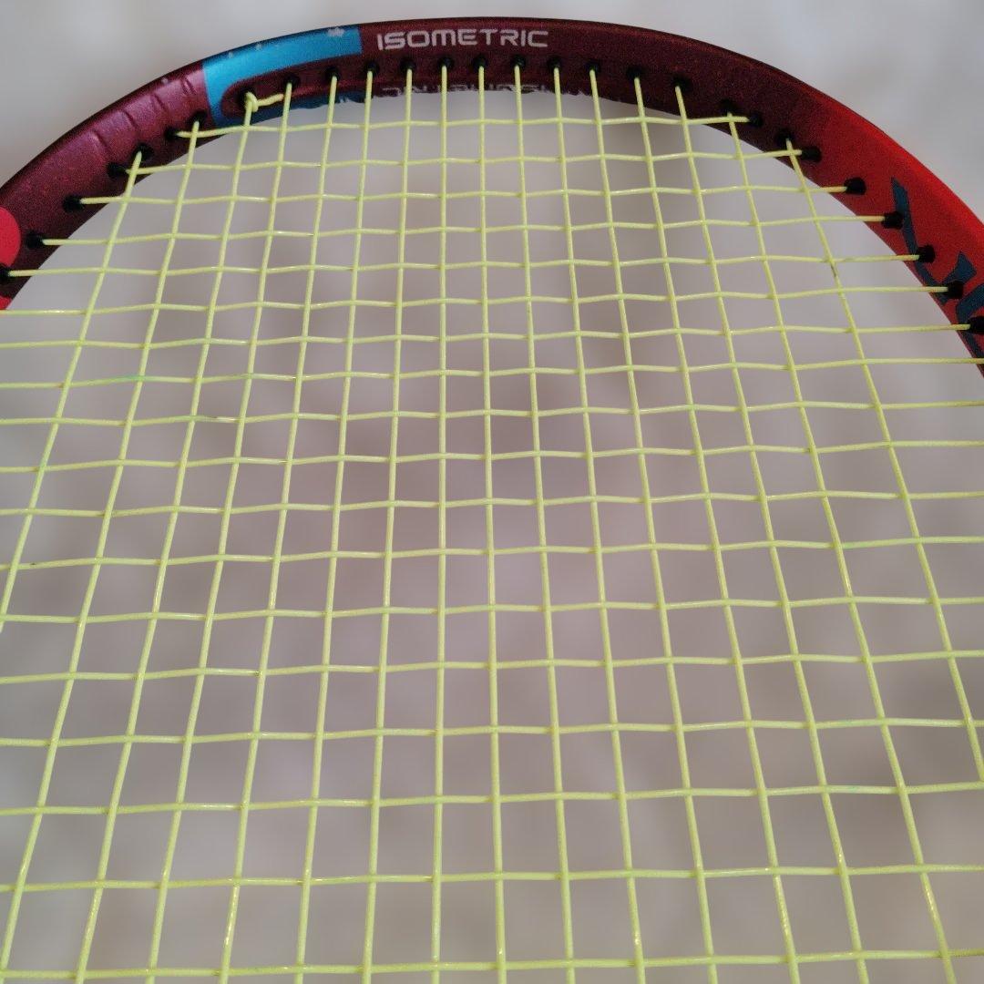 美品ブイコア100YONEX テニスラケット　G2