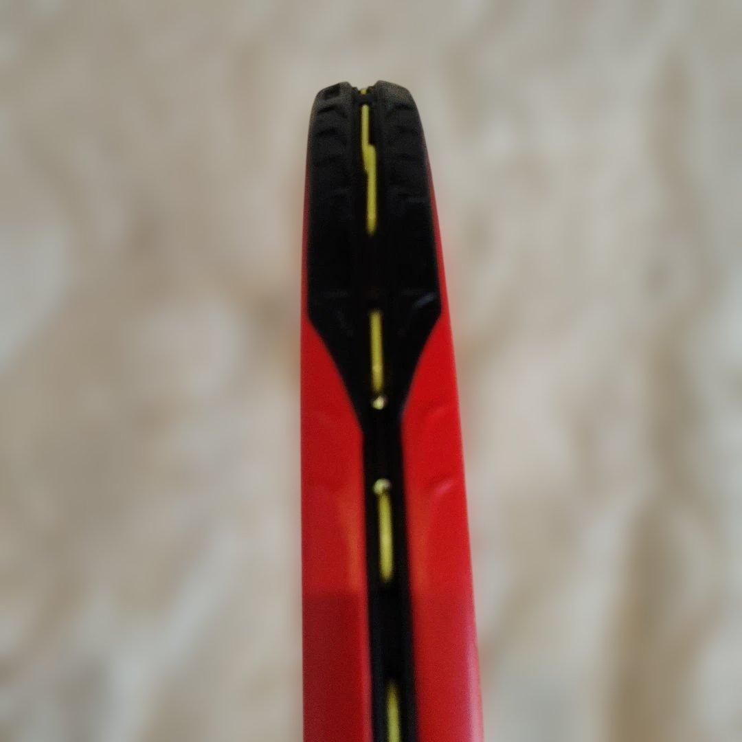 美品ブイコア100YONEX テニスラケット　G2