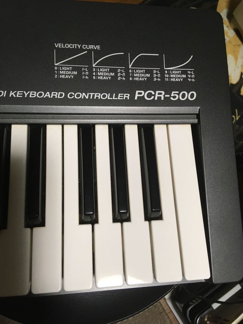 Roland　アフタータッチ対応MIDIキーボードコントローラー PCR-500