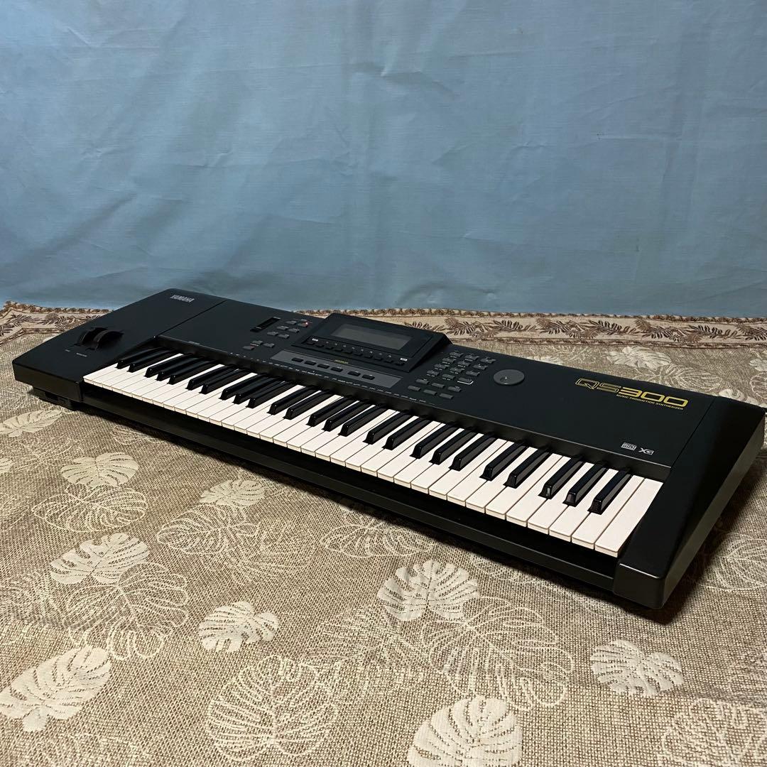 【訳あり】YAMAHA シンセサイザー QS300 ハードケース付