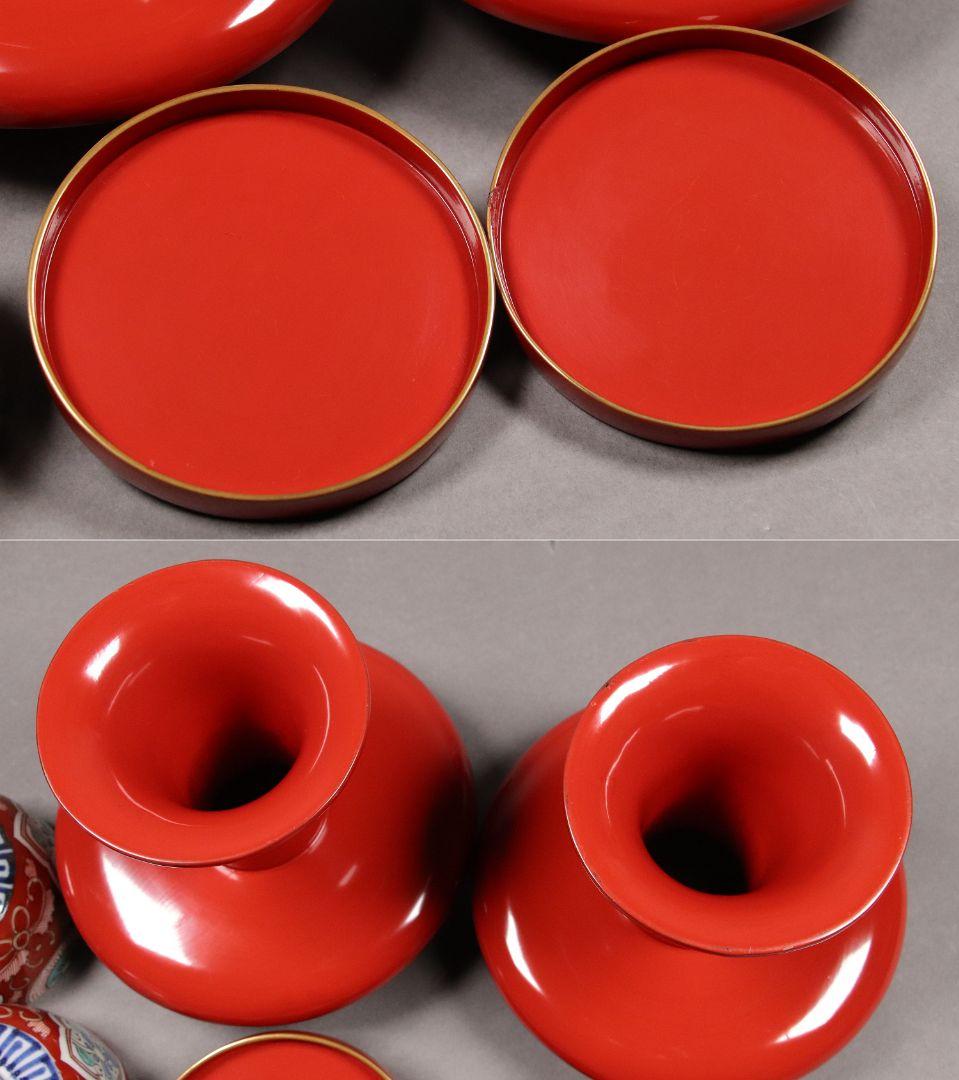 M674/ 時代木製漆器 菊に波金銀蒔絵朱塗茶台一対 伊万里赤絵茶器付 金銀切金