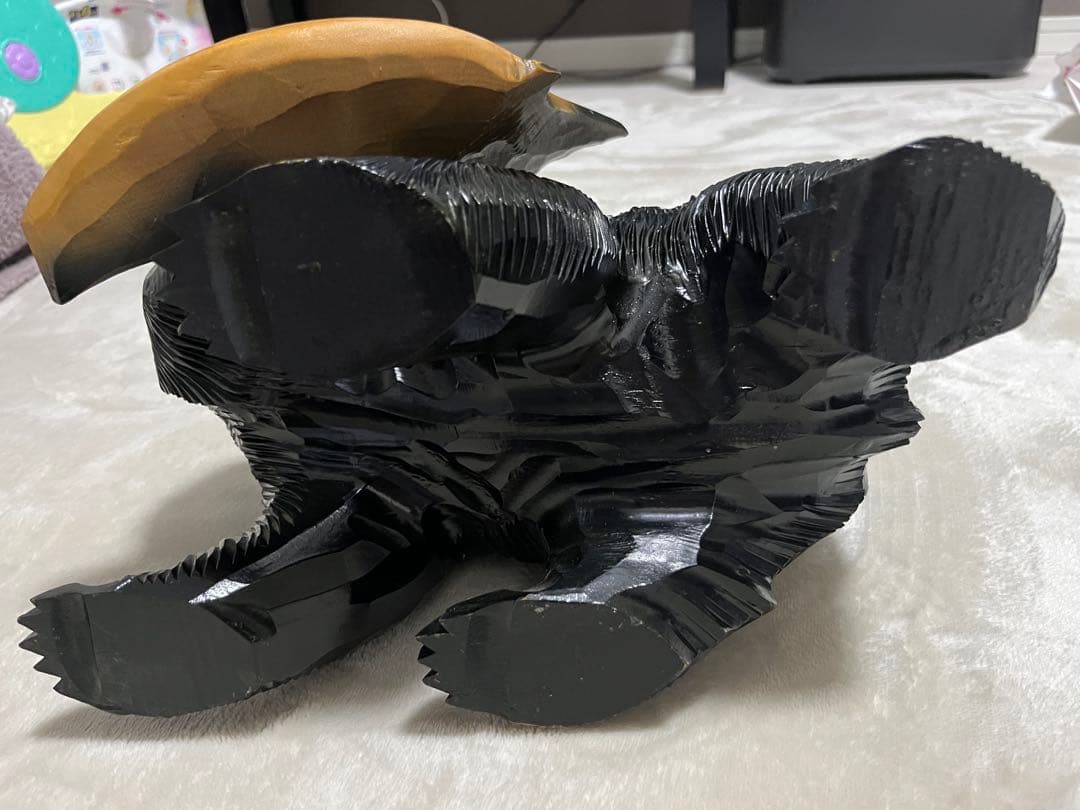 木彫りの熊 鮭をくわえた熊