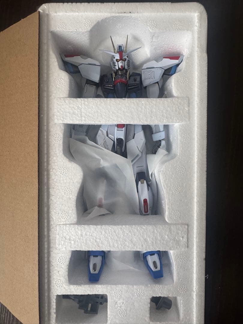 メタルビルド フリーダムガンダムCONCEPT2  SPARKLE 開封