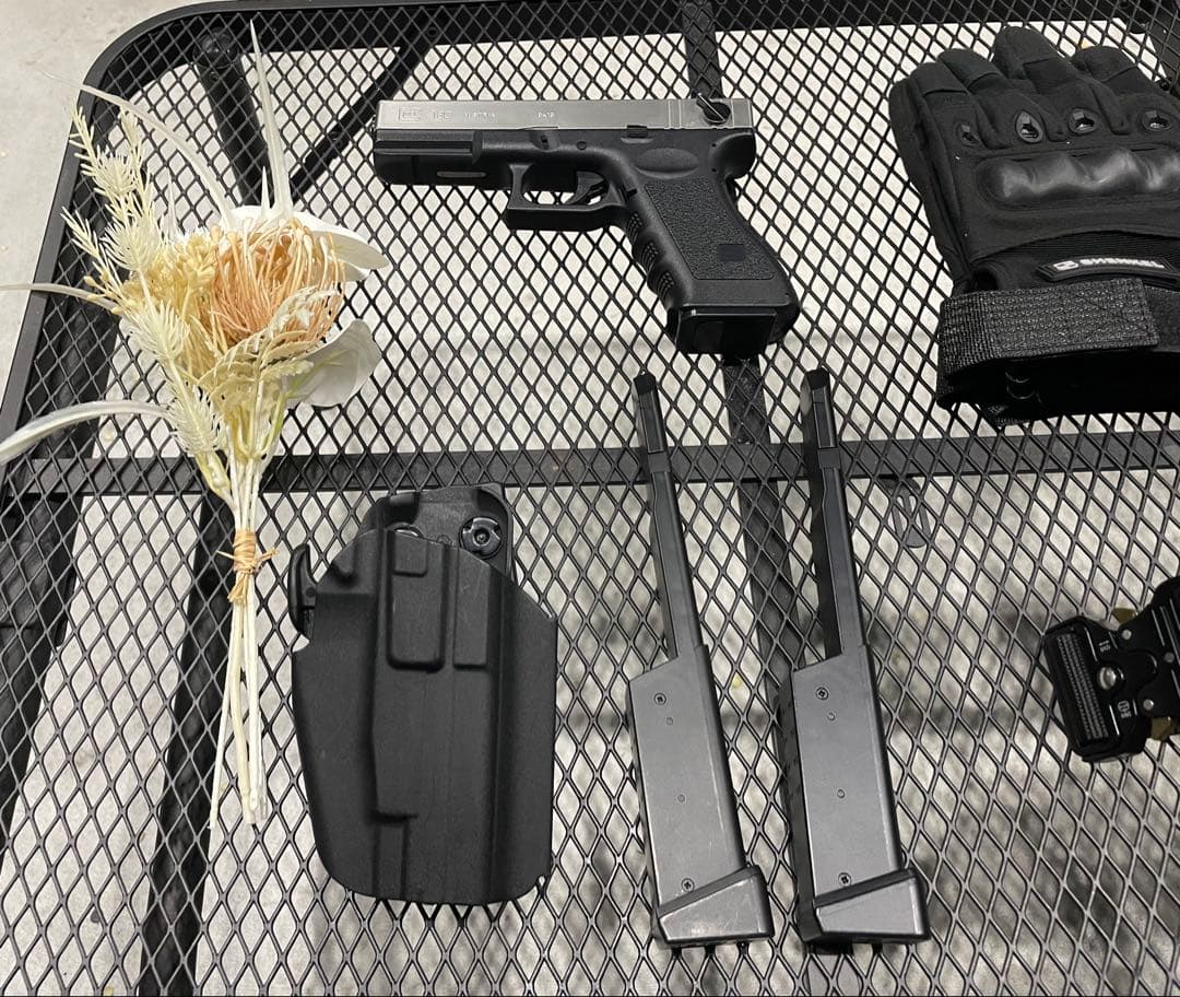 Glock 18C 電動ガン シルバー/ブラック　サバゲー　個人装備一式セット