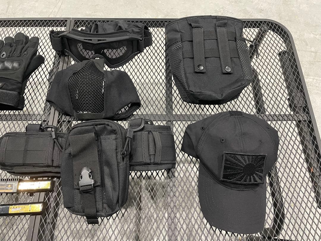 Glock 18C 電動ガン シルバー/ブラック　サバゲー　個人装備一式セット