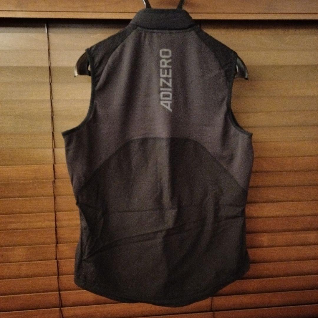 ◆アディダス◆ADIZERO◆◆ランニングヴェスト◆Mサイズ◆定価13200円