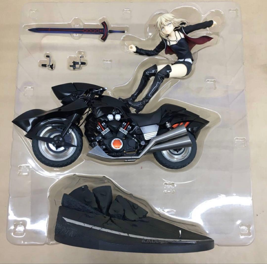 Fate アルトリア・ペンドラゴン〔オルタ〕＆キュイラッシェ・ノワール　欠品有