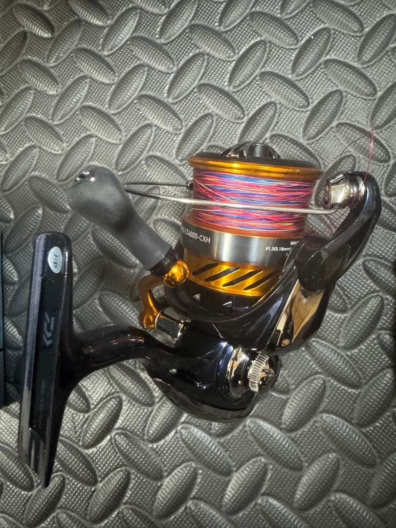 ダイワ スピニングリール レブロス LT 4000-CH