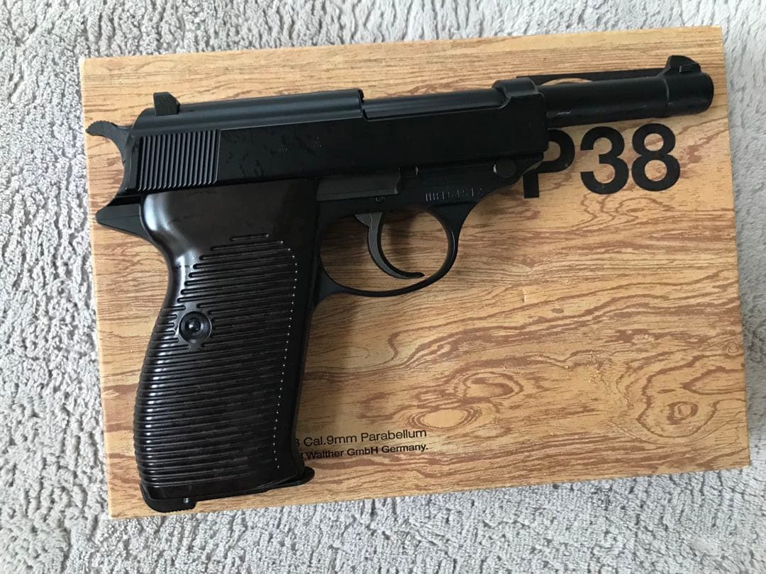 ワルサーp38ac41ブラックモデル 新品予備マガジン付き