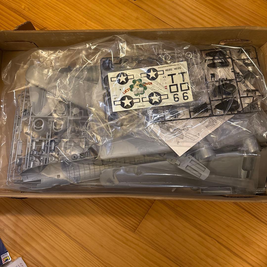 Revell B-29 Superfortress 1/48 セール中