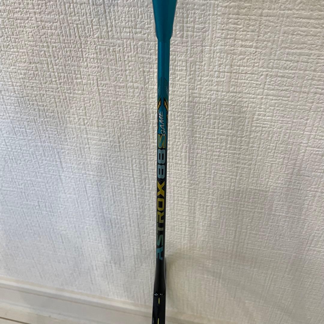 ASTROX 88S GAMEバドミントンラケット 青/黒