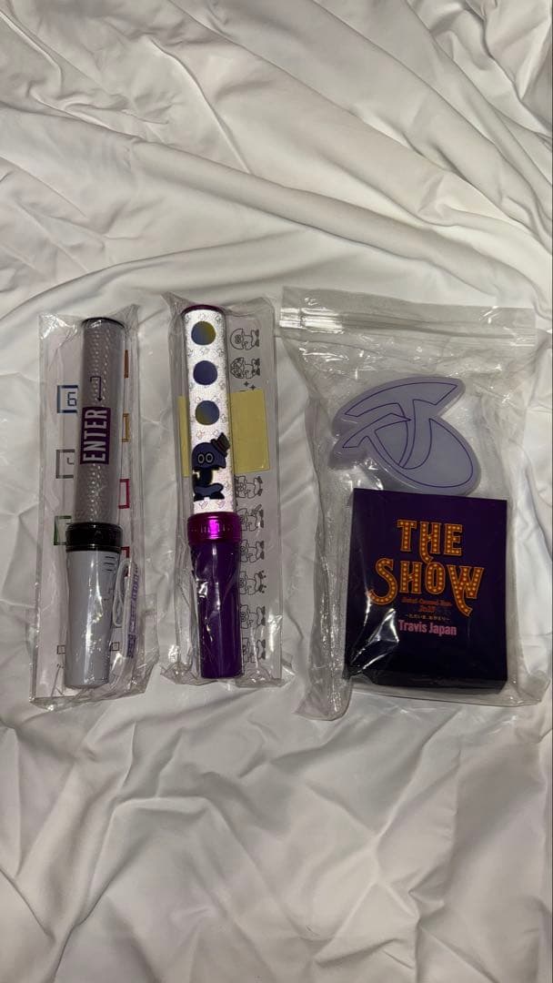 TravisJapan 、ENTER、THESHOWペンライト