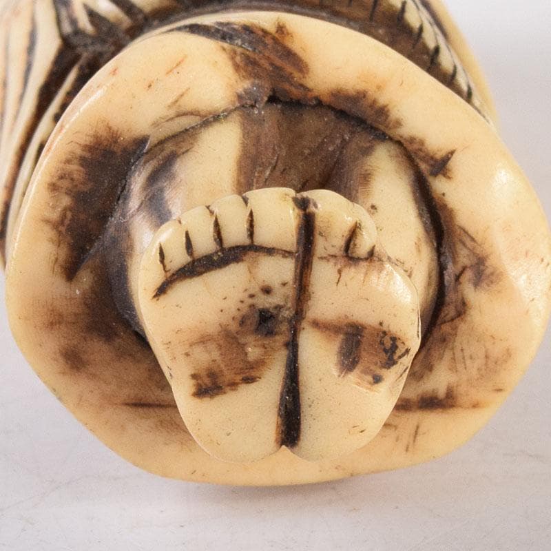 時代提げ物　獣骨製　翁　人物　根付　V　6915