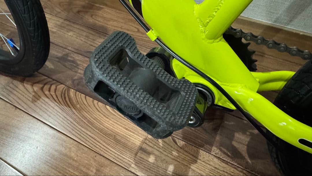 ストライダー 14x イエロー 本体