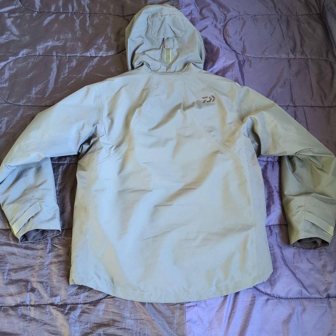 DAIWA　GORE-TEX　ウィンタースーツ　DW-1921　色グリーン