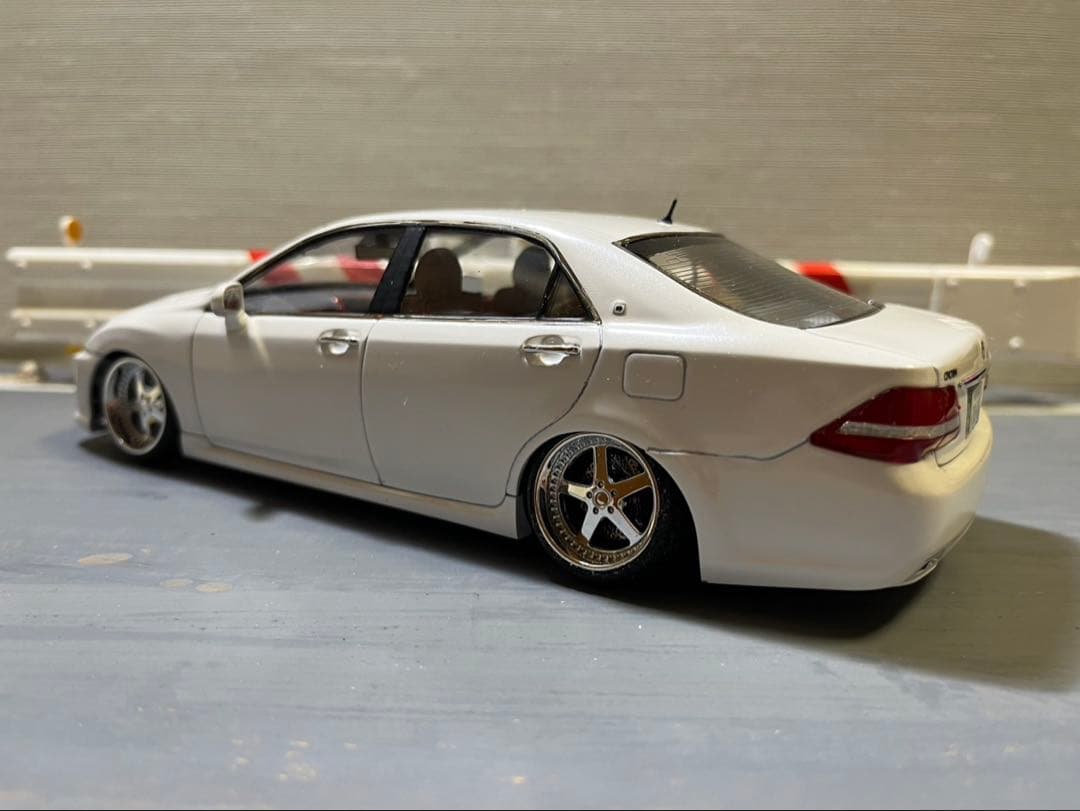 クラウン　プラモデル完成品