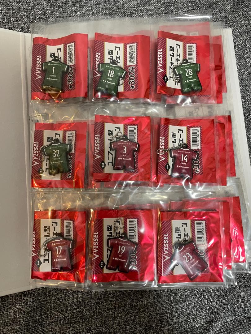 ヴィッセル神戸 2022ユニフォーム型ラバーキーチェーン セミコンプリートセット