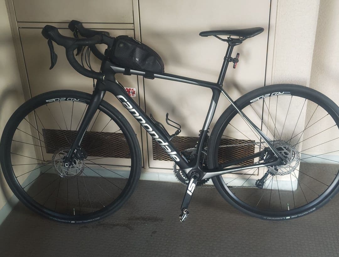 ア*コ様 直接引取のみCannondaleSynapseCarbon105dis