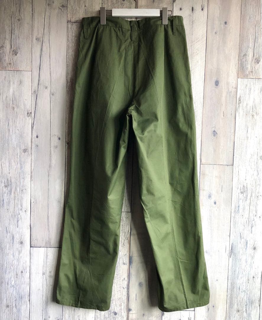 中国人民解放軍　上下セット　軍物　ミリタリー　陸軍　戦闘服　70s 部隊　装備