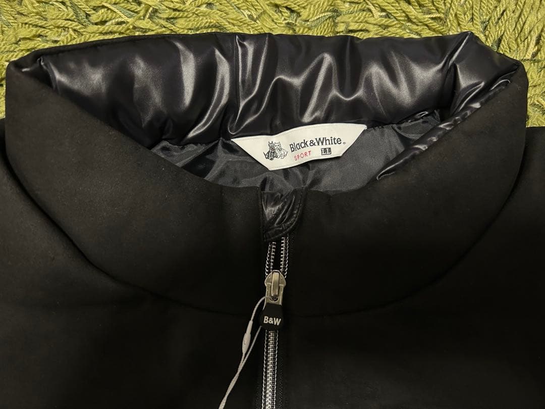 ブラック&ホワイト　メンズダウンベスト