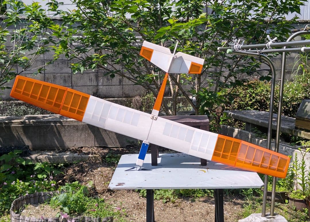 ラジコン飛行機　電動グライダー