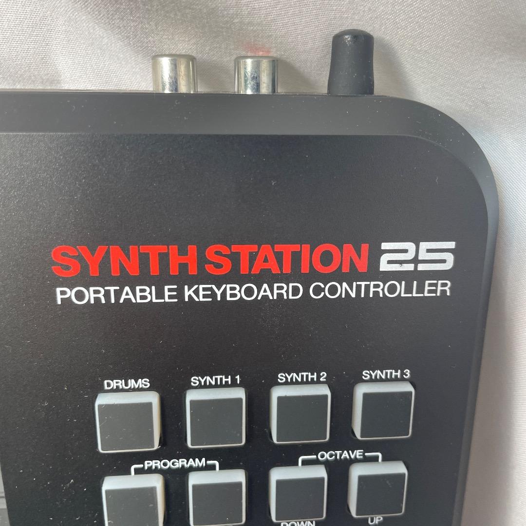 AKAI SynthStation25 iPhone MIDIコントローラ25鍵