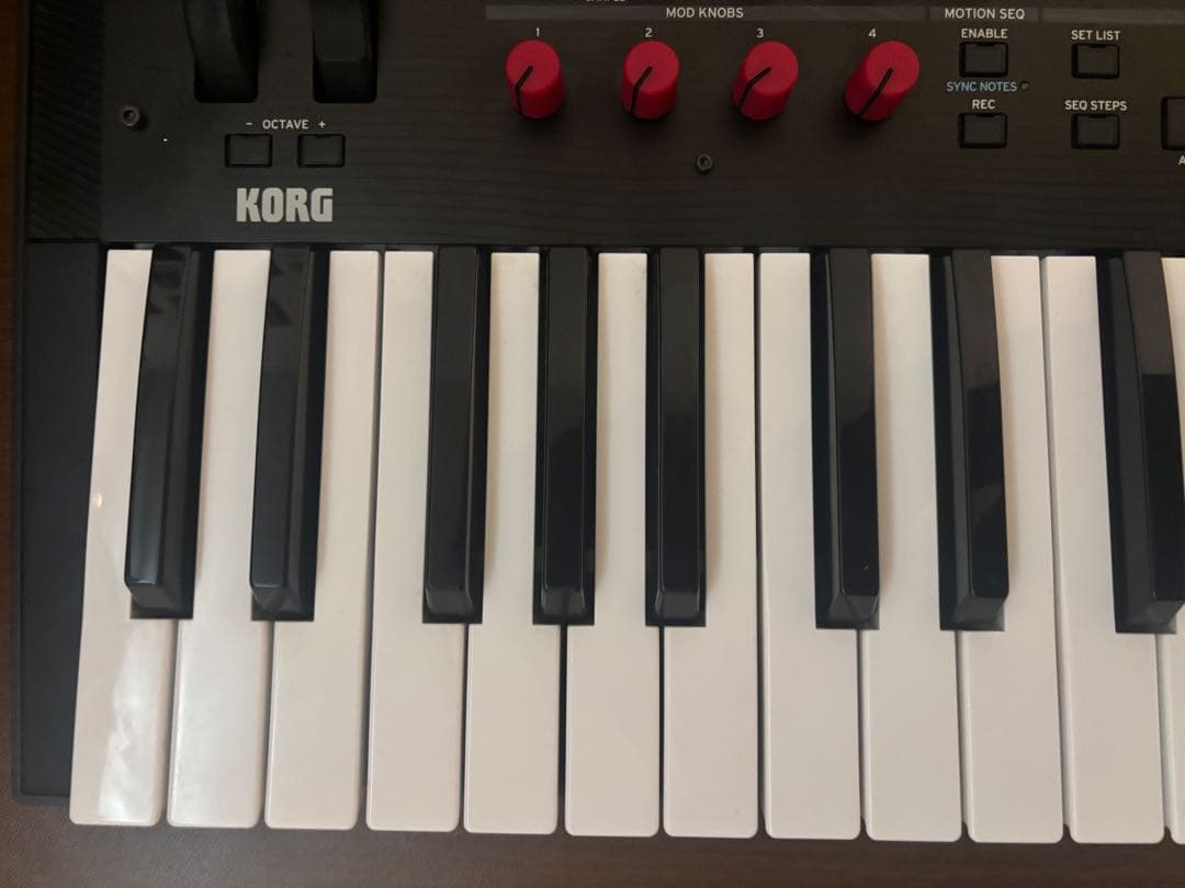 KORG modwave シンセサイザー
