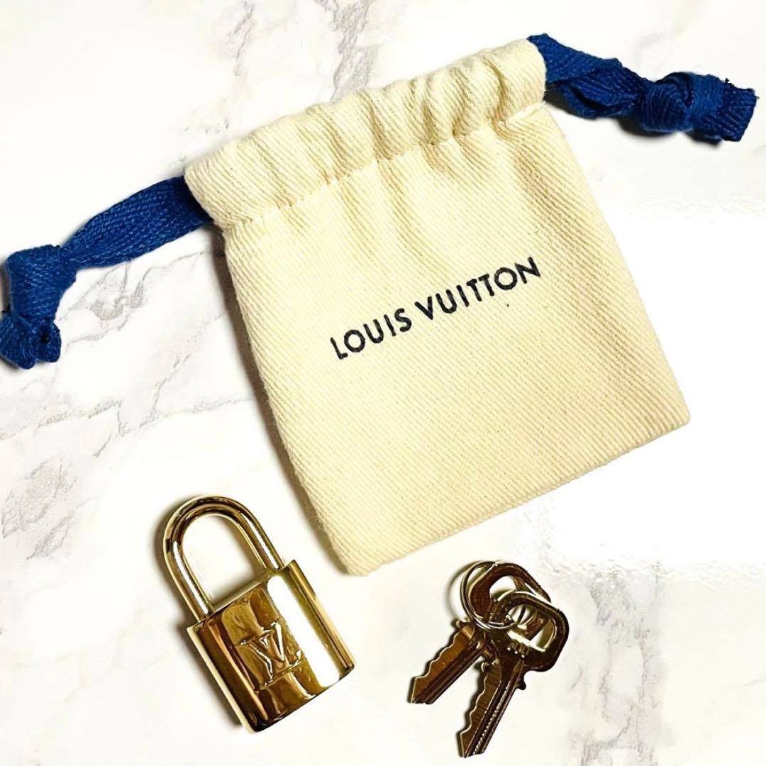 LOUISVUITTON　南京錠　鍵　ルイヴィトン　カナデ　パドロック