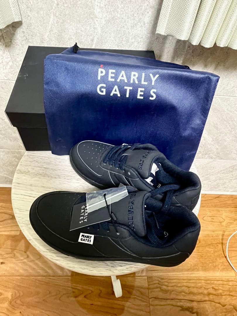 新品　タグ付きPEARLY GATES ネイビー スニーカー 23.5cm値下！