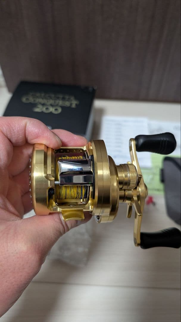 リール SHIMANO14 CALCUTTA CONQUEST 200