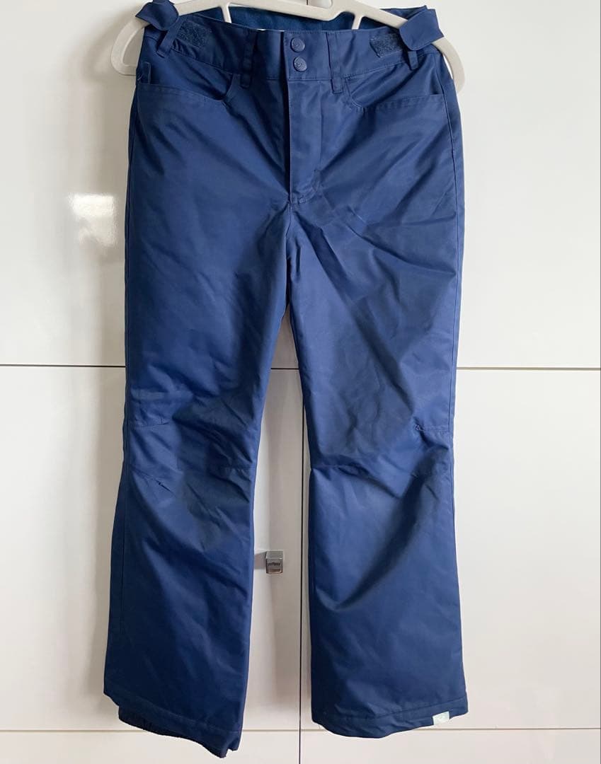 子供用スキーウェア 花柄 ジャケットとスノーパンツ