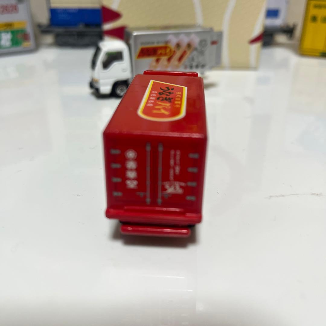 トミカ　春華堂配送車２台