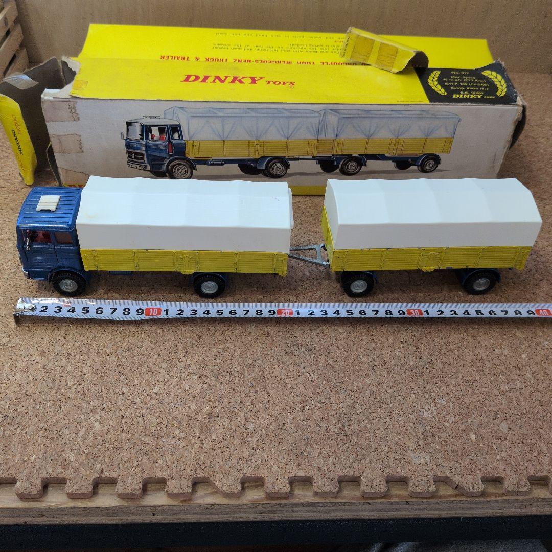 大型 dinkytoys Mercedes Benz Truck&Trailer