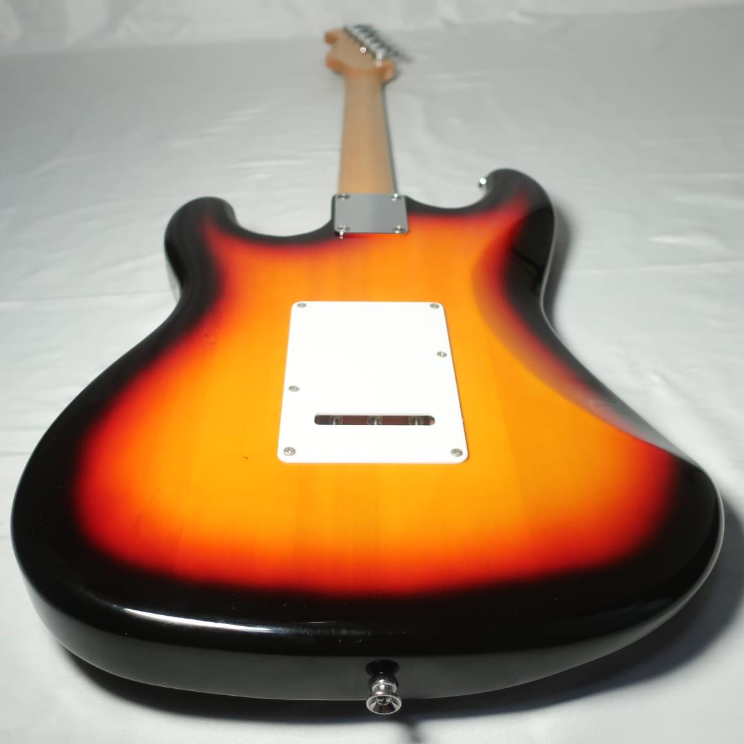 Legend ストラトタイプ エレキギター 3トーンブラウン