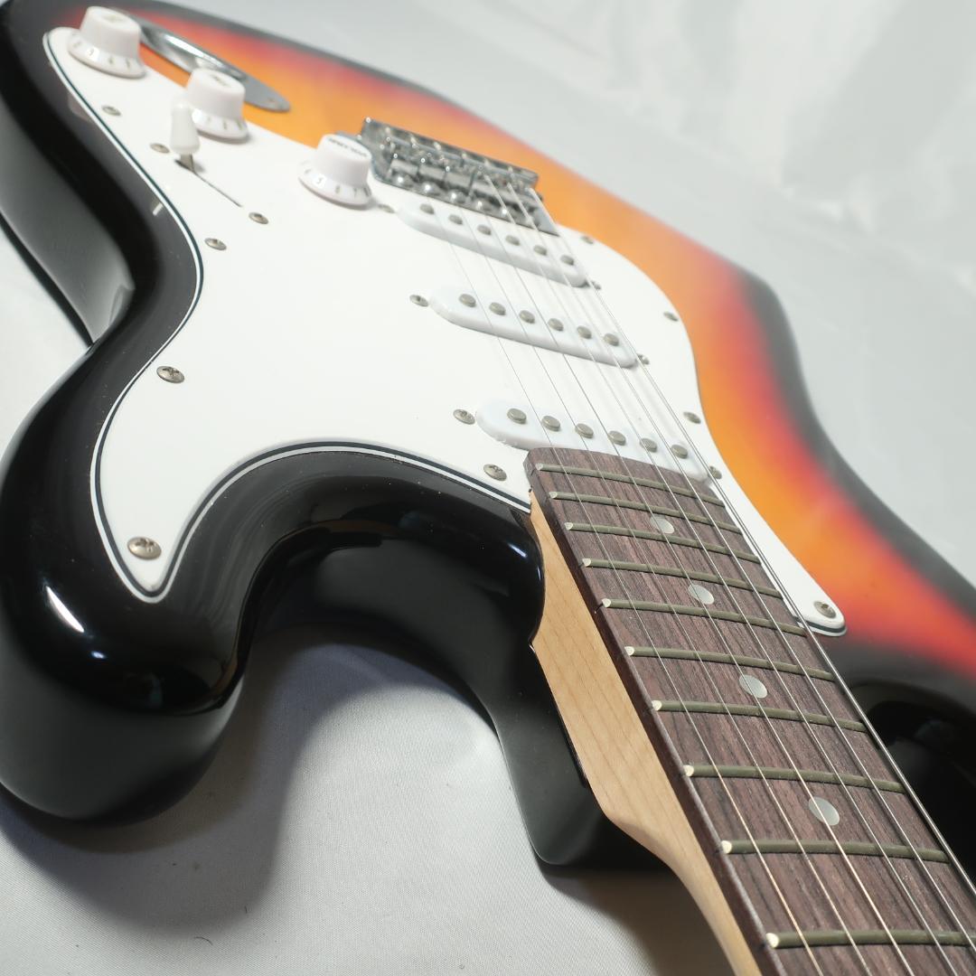 Legend ストラトタイプ エレキギター 3トーンブラウン