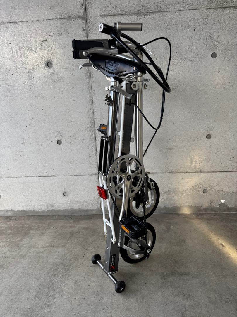 Carry Me キャリーミー 折畳み自転車 グレーメタリック ブルックスサドル