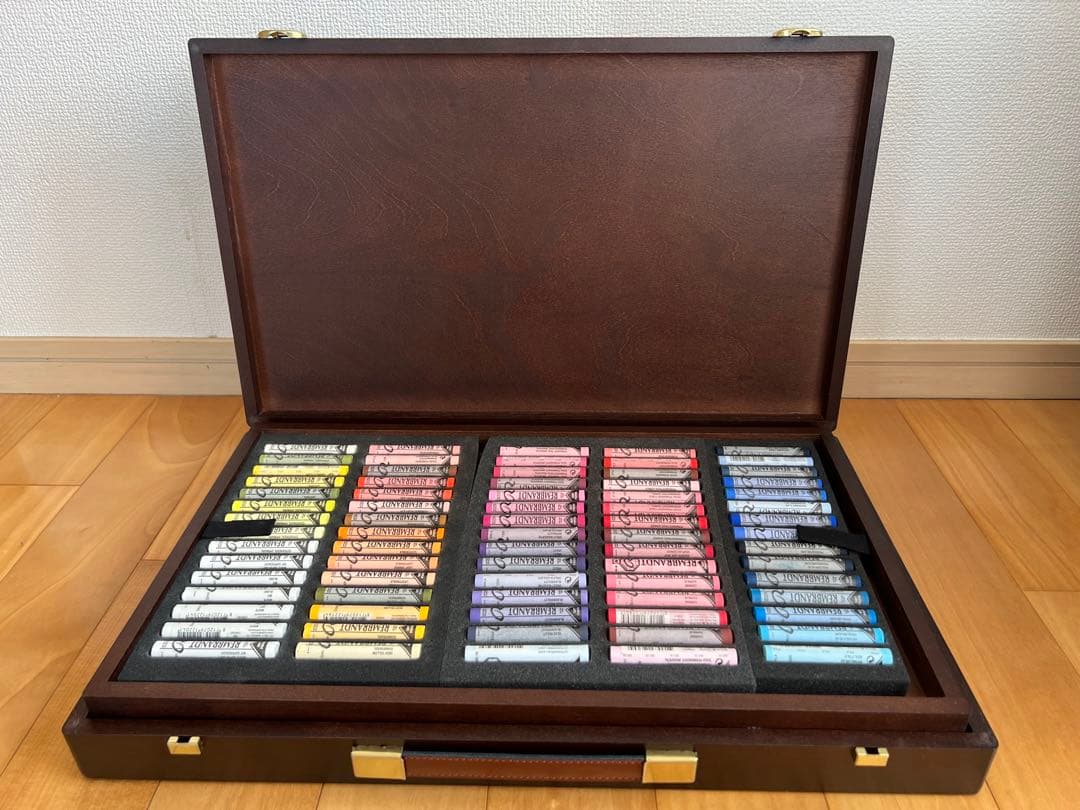 新品【REMBRANDT(レンブラント)】ソフトパステル150色 木箱セット