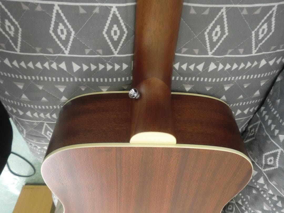 GUILD D-240E 美品 　値引中