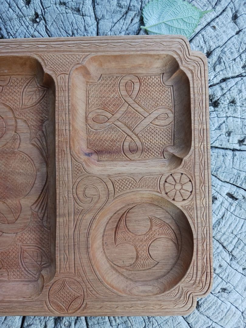 子持ち盆　イタ　アイヌ　縄文　文様　伝統工芸　御盆　アンティーク　食器　神代文字