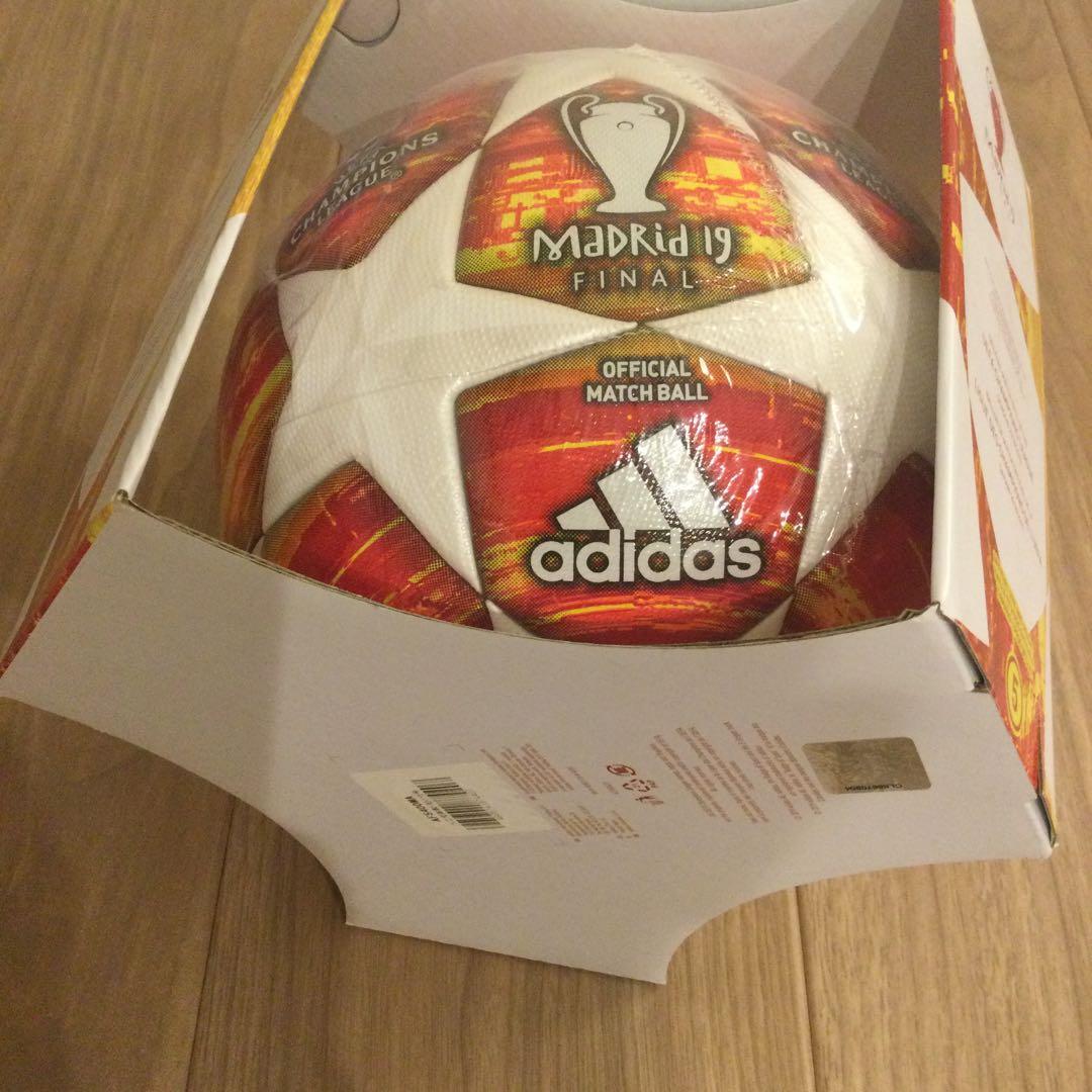 アディダス　フィナーレ 公式球　チャンピオンズリーグ　新品