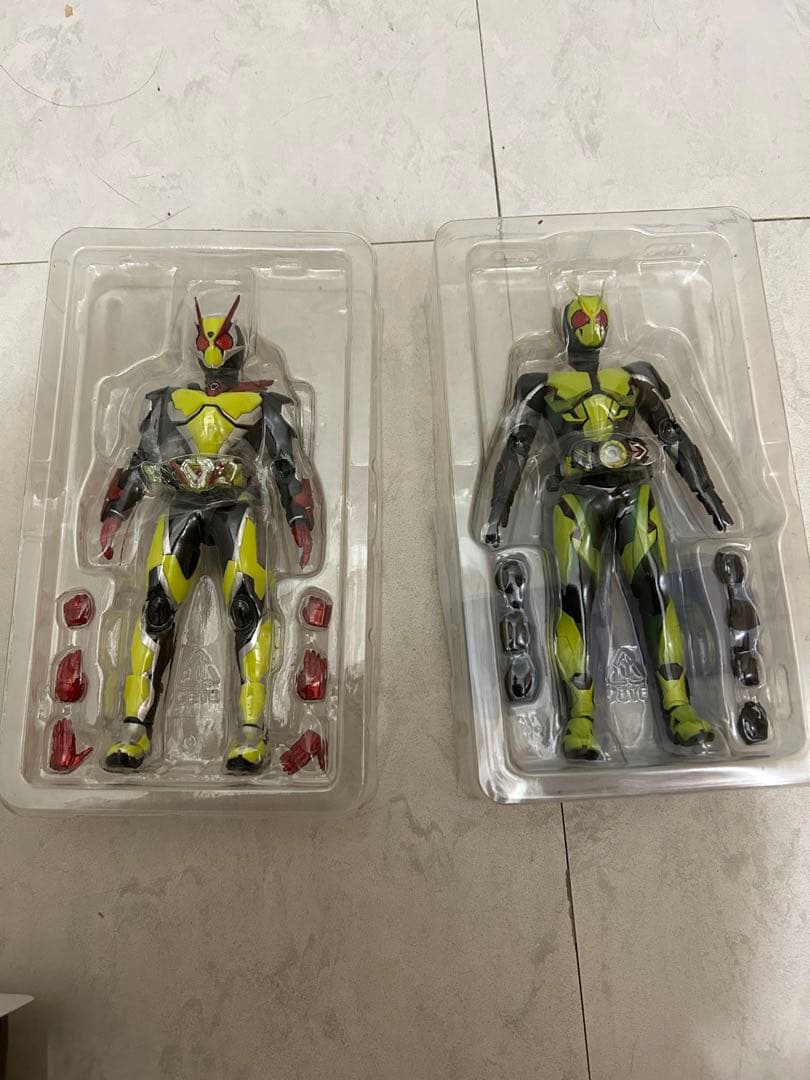 S.H.Figuarts 仮面ライダービルゼロワン イズ ゼロツーイズVer.