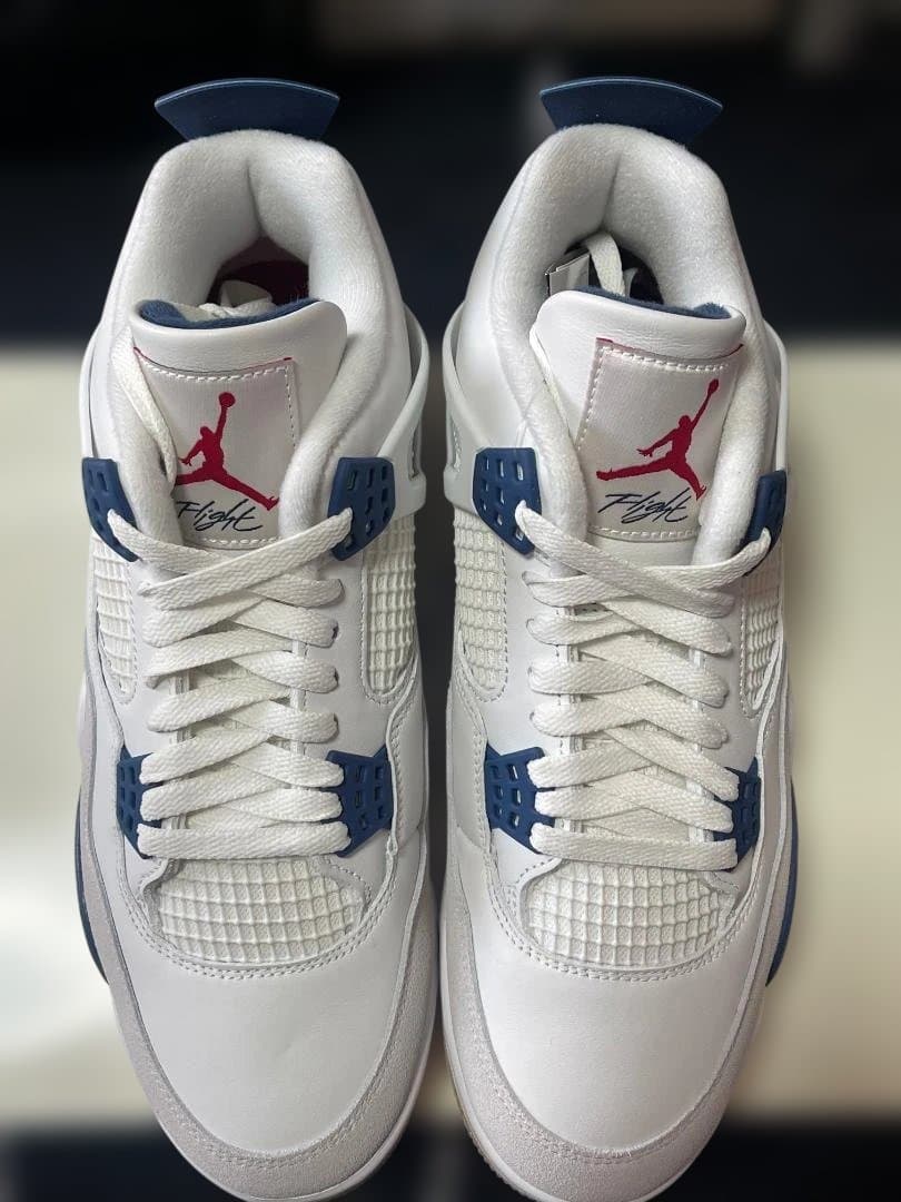 Air Jordan 4 ホワイト/ネイビー