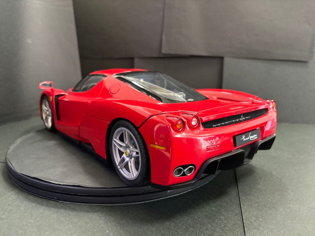 【貴重】デアゴスティーニ　エンツォフェラーリ1/10スケールセット