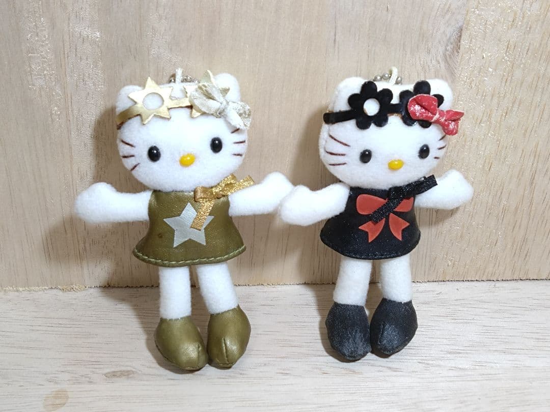 超激レア☆足長キティ　黒&金花サングラスぬいぐるみキーホルダー2点セット　非売品